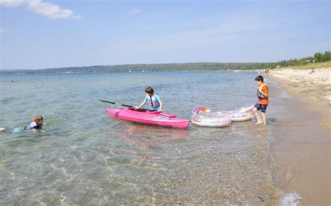 50 Amazing Lake Michigan Beaches & Inland Lakes for Families - grkids.com