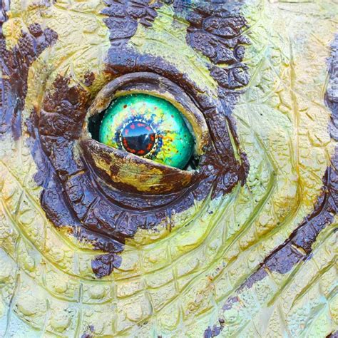 Triceratops dinosaur eye – Stock Editorial Photo © ELINA #9728501