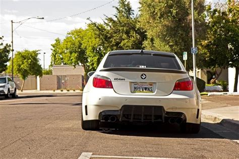 BMW E60 M5 with tuning by Enlaes