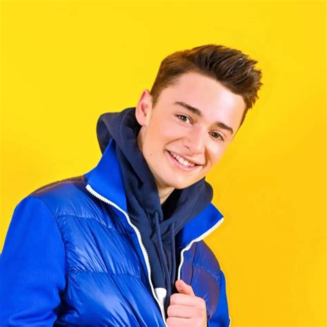 Noah Schnapp - Age, Bio, Birthday, Family, Net Worth | National Today