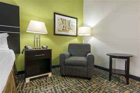 Holiday Inn Savannah S. I-95 Gateway - Fun Florida Hotels