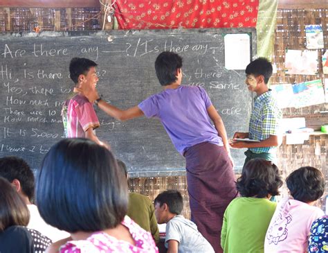 Giving and Receiving Honest Feedback - Teacher Training in Myanmar (Burma) - New Education Highway