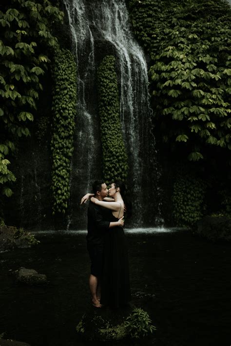 Waterfall Prewedding in Bali by Lemia Project | Bridestory.com