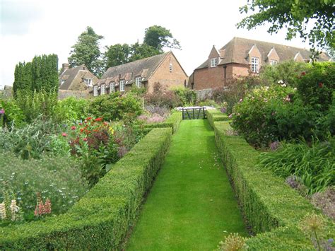 Lush Estate Garden Pathway | English garden design, English garden, Garden tours