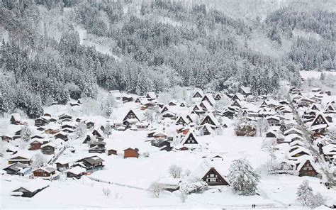 This Japanese Village Is One of the World's Snowiest Places