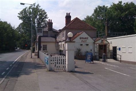 Quart Pot in Runwell | Pub in Wickford, SS11