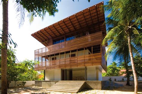 Tropical House / Camarim Arquitectos | ArchDaily