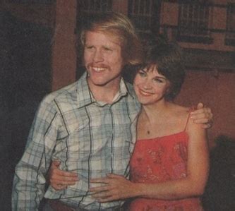 Cindy Williams with Happy Days’ Ron Howard. ” | Cindy williams, Laverne & shirley, Happy day