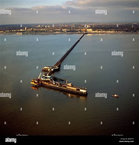 Aerial image of Southend Pier, the longest pleasure pier in the Stock ...