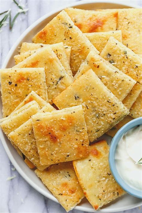 Low Carb Cheese Crackers | Cheese crackers low carb, Keto recipes easy ...