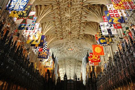 St George's Chapel, Windsor Castle - home of the Knights of the Garter : r/heraldry