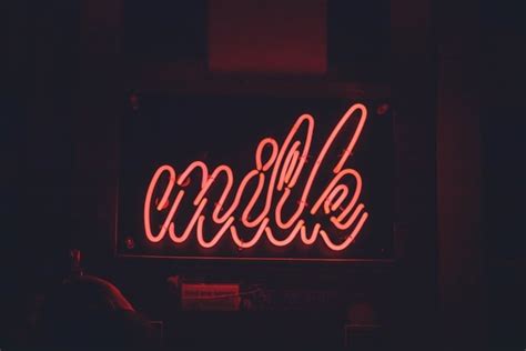 How to Design Your Own Neon Sign – VU Assistance Blog