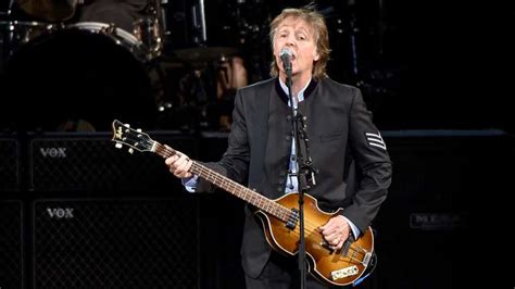 Paul McCartney sorprendió a una pareja que se estaba sacando las fotos ...