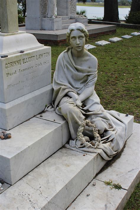 Bonaventure Cemetery - Savannah, GA | Cemetery statues, Bonaventure cemetery, Cemetery art