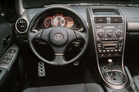 2001-05 Lexus IS 300 | Consumer Guide Auto