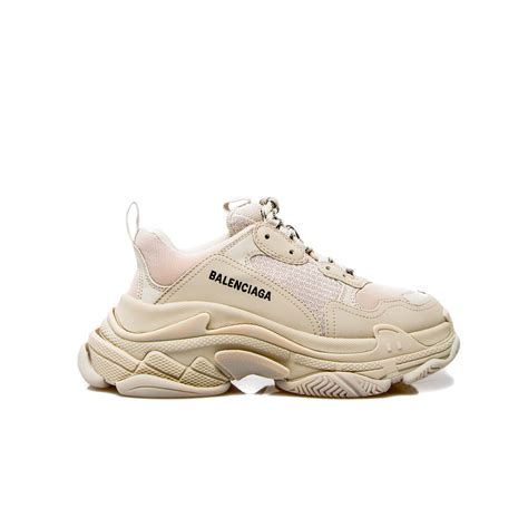 Balenciaga Triple S Beige | Derodeloper.com