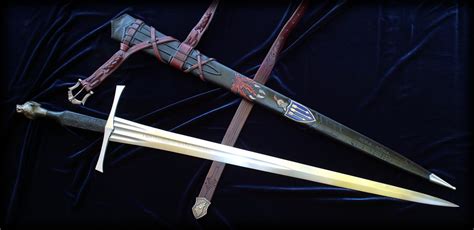 Longclaw - The Sword in the Darkness by Fable Blades Custom Swords Game ...