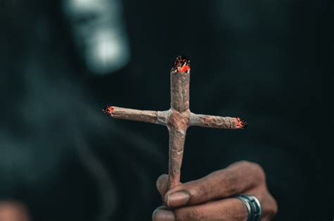 How to Roll a Cross Joint Instructions · Stoners Rotation