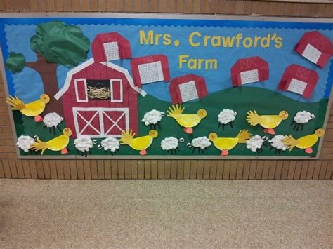 Farm Bulletin Board, Birthday Bulletin Boards, Preschool Bulletin ...