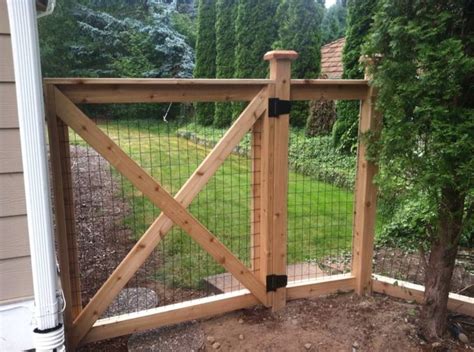 36 best Hog Wire Fence images on Pinterest | Garden fences, Gardening and Vegetable garden