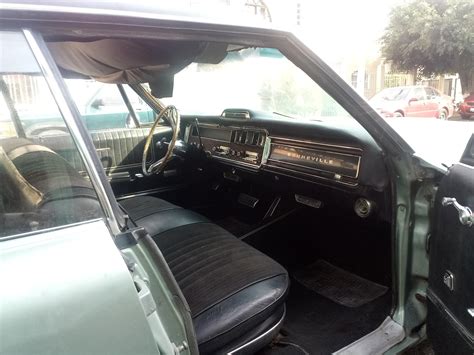 1966 Pontiac Bonneville interior, the official interior of...? : r/regularcarreviews