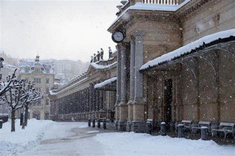 Seasons in Karlovy Vary: Weather and Climate