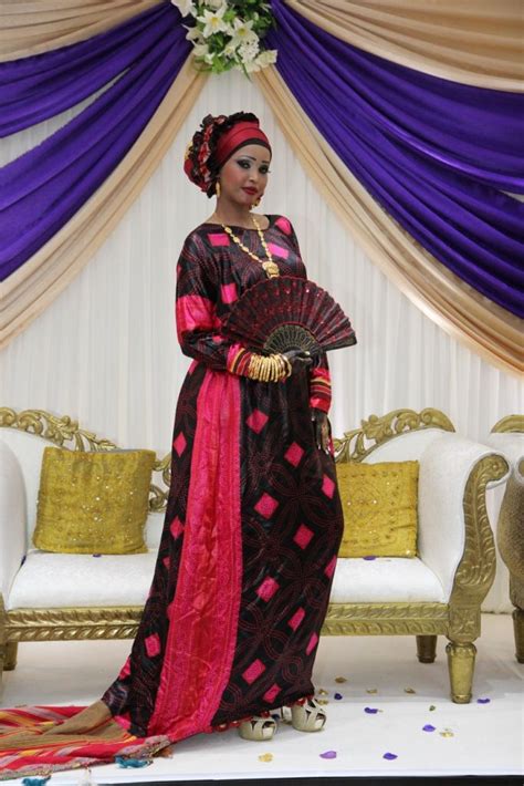 Beautiful african bride in her traditional Somali clothes at her wedding photoshoot | Somali ...