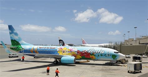 Alaska Air unveils 'Spirit of the Islands' Boeing 737