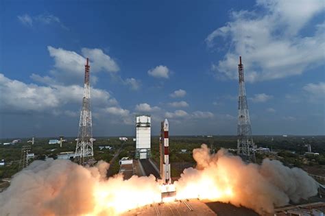 India Launches Record-Breaking 104 Satellites on Single Rocket | Space