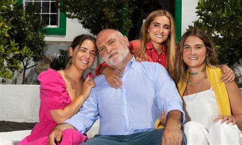 Chef José Andrés and his daughters go on a culinary tour of Spain in a new TV show - US Today News