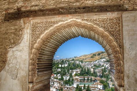 5 Essential Tips for Visiting the Alhambra Palace in Granada - Spanish Sabores - Simple Spanish ...