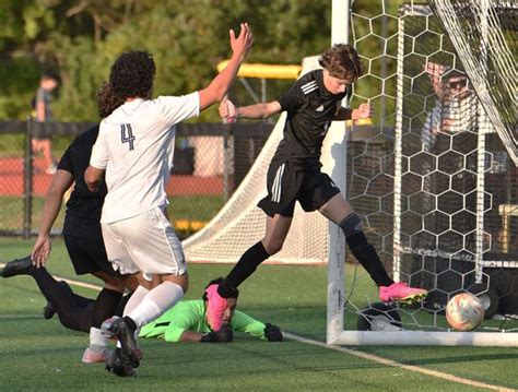 Soccer spotlight on Haverhill boys | Lifestyles | hgazette.com