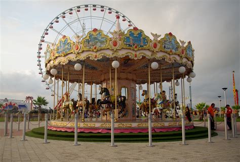 File:Batumi Merry-Go-Round.jpg - Wikimedia Commons