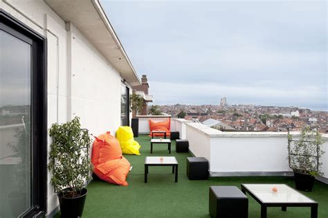 There’s A Hotel In Brussels That Lets You Sleep In Your Favorite Pantone Colors | Bored Panda