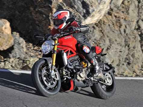 Ducati Monster 1200 (2014 - 2021) Review | MCN