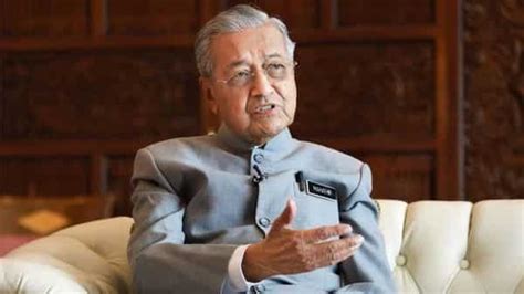 Mahathir Mohamad: Malaysia’s gladfly bows out