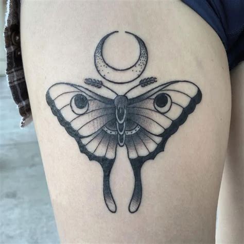 86 Remarkable Luna Moth Tattoos That Are On The Buzz Right Now!