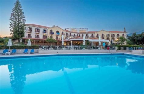 Kefalonia holiday in highly rated hotel with adults-only pool💦