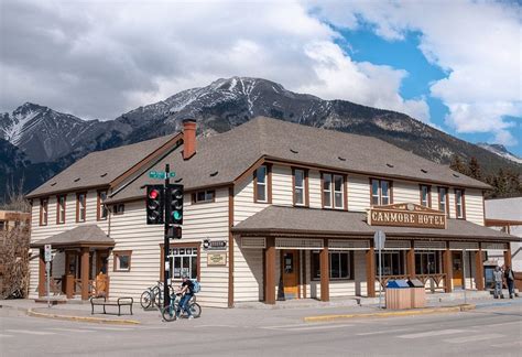 THE CANMORE HOTEL HOSTEL $124 ($̶1̶5̶2̶) - Updated 2021 Prices & Specialty Hotel Reviews ...