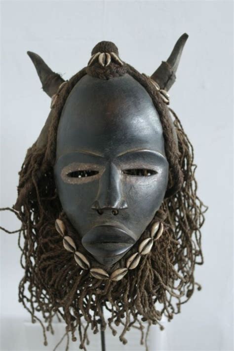 Tchokwe African Mask (West) | African masks, Masks art, Mask