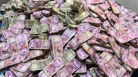 I-T search in Karnataka's co-op banks reveals fund routing worth ₹1,000 ...