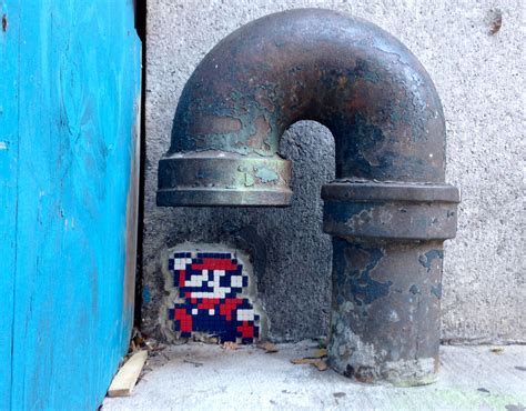 New York Street Art- Invader | longlistshort