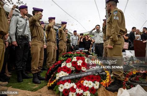 9,737 Israel Soldiers Funeral Stock Photos, High-Res Pictures, and Images - Getty Images