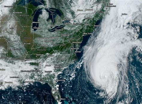 Hurricane Lee Churns Into Bigger Sprawling 100-Mile Storm at Category 2 ...