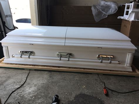 Estate 31 (White) - Solid Poplar Wood Oversized Casket - Sky Caskets