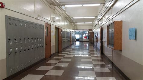 MARK TWAIN MIDDLE SCHOOL - 12 Reviews - Middle Schools & High Schools - 2224 Walgrove Ave, Los ...