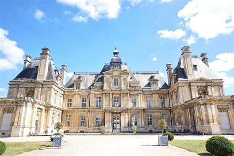 Versailles Filming Locations (TV Series Location Guide) | solosophie