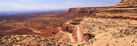 Moki Dugway, a scenic road in Utah. | Roads | Roadstotravel