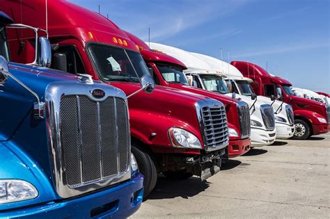 US Trucking Employment Gaining but Still Sagging - Gulf Winds