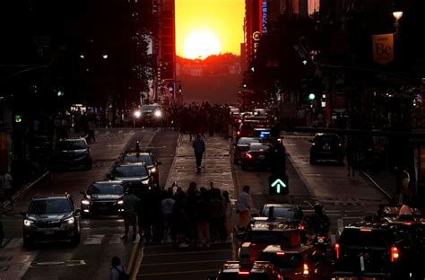 Manhattan Henge 2024 - Callie Aundrea